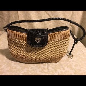 Brighton beige straw shoulder purse.